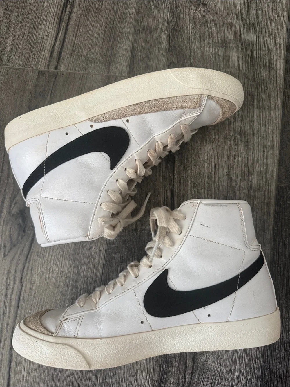Nike Blazer Mid 77 Women’s Size 7.5